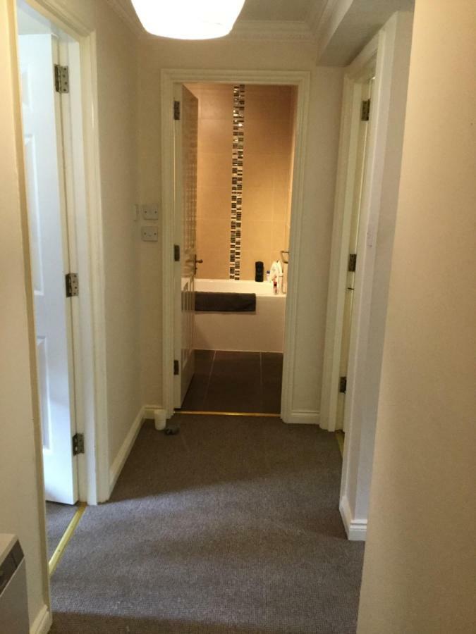 غلاسغو 2 Bed City Apartment With Parking المظهر الخارجي الصورة